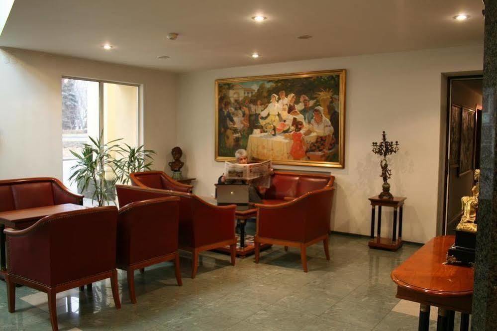 Art Hotel Academy دنيبروبيتروفسك المظهر الخارجي الصورة