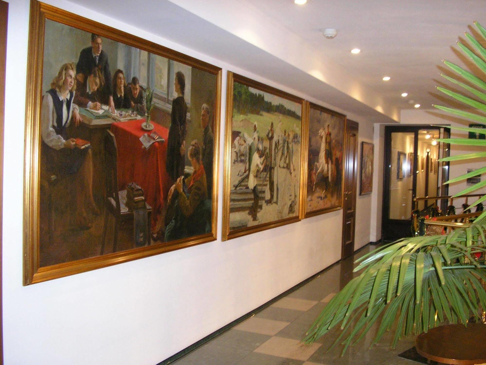 Art Hotel Academy دنيبروبيتروفسك المظهر الخارجي الصورة